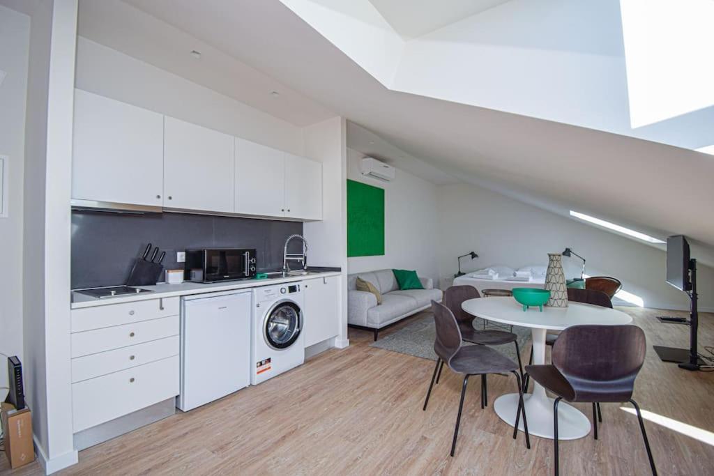 Stylish Lisbon Apartment Central Exterior photo